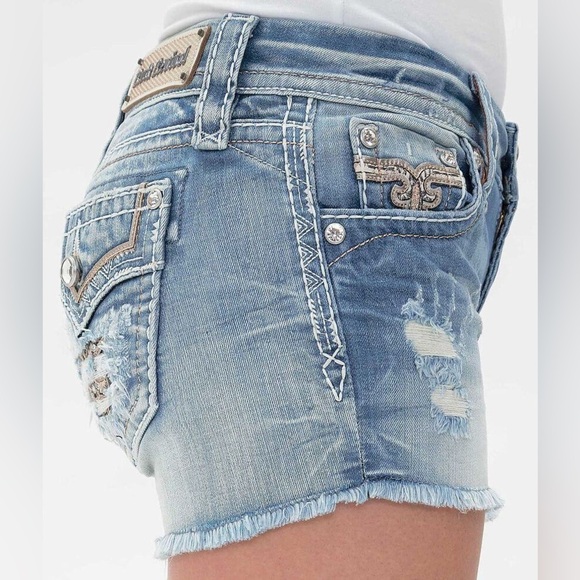 Rock Revival Fay Stretch Short - Picture 5 of 15